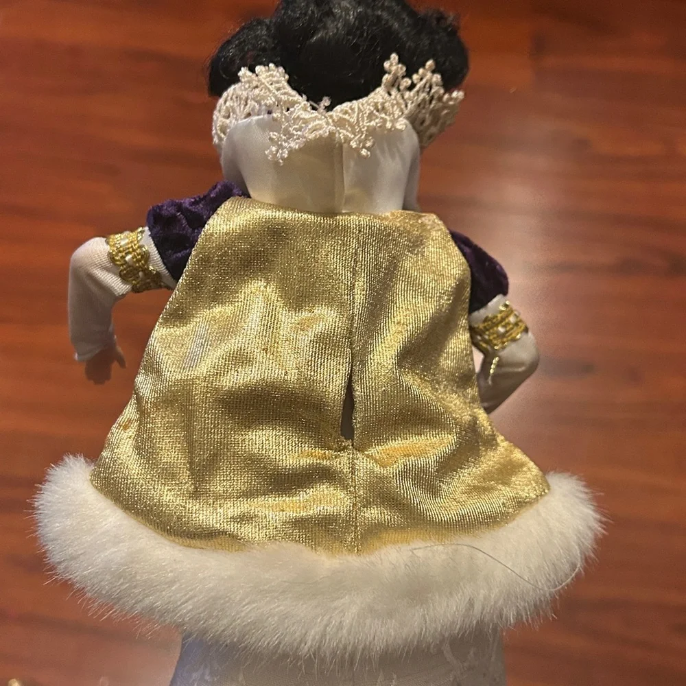 VTG 1998 Mattel Barbie Doll Disney Snow White Holiday Princess Collection